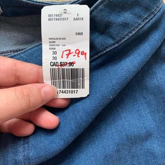 Forever 21 blue skinny jeans (new with tags) - Picture 4 of 4